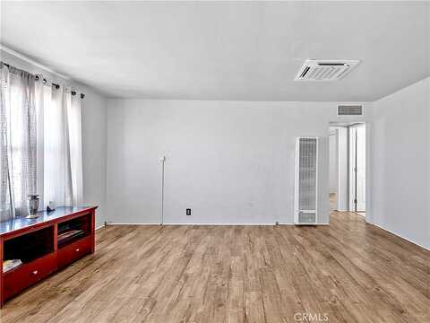 Flora, BARSTOW, CA 92311