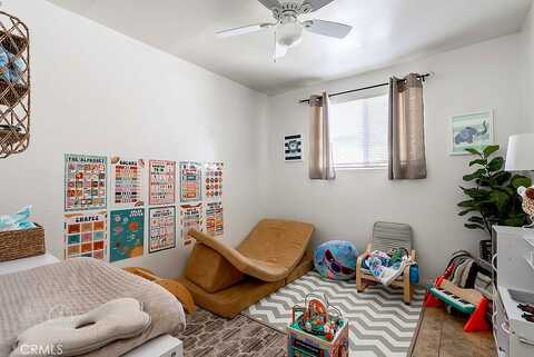 Meredith, BAKERSFIELD, CA 93304