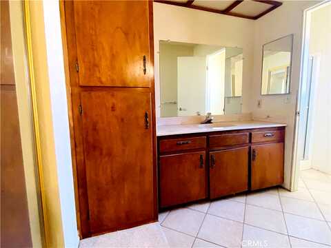 Goleta, YUCCA VALLEY, CA 92284