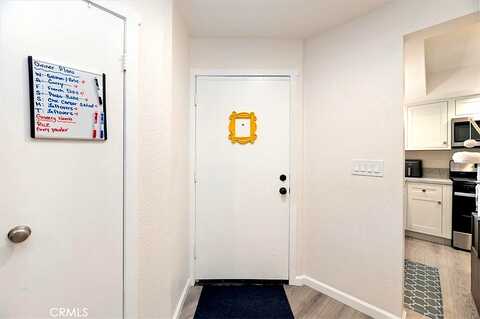 W 5Th Street, Santa Ana, CA 92703