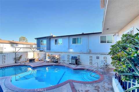 Ximeno Avenue, Long Beach, CA 90815