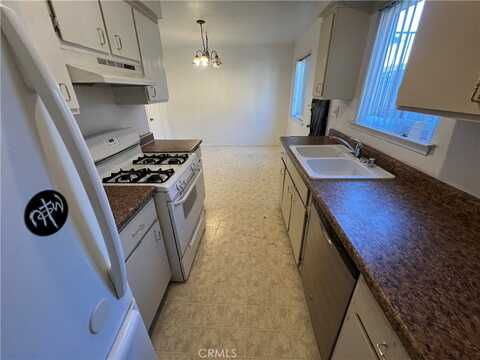 La Paz Drive, Victorville, CA 92395