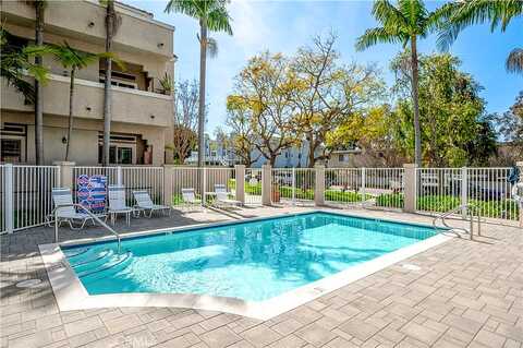 Warner Avenue, Huntington Beach, CA 92649