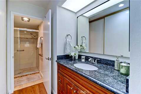 Calle Sonora, Laguna Woods, CA 92637