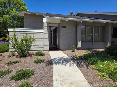 Larkhall Circle, Huntington Beach, CA 92646