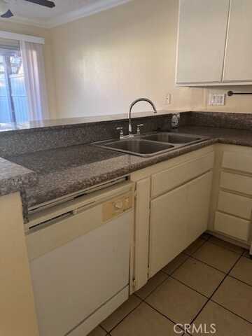 La Tierra Street, Corona, CA 92879