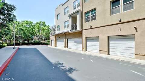 Jeanette, SANTA ANA, CA 92705