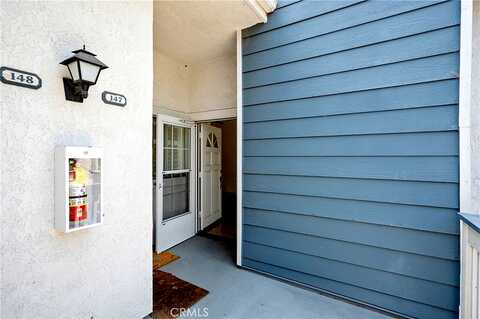 Sylvan Riv, Fountain Valley, CA 92708