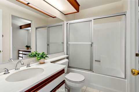Deerfield Avenue, Irvine, CA 92606