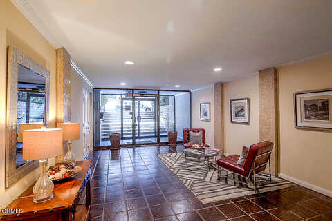 Moorpark Street, Sherman Oaks, CA 91403
