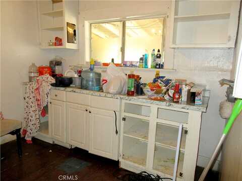 12Th, POMONA, CA 91766