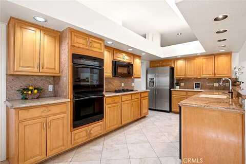 Brookline, DESERT HOT SPRINGS, CA 92240