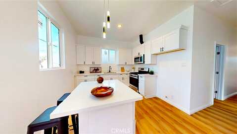 Plum, COMPTON, CA 90222
