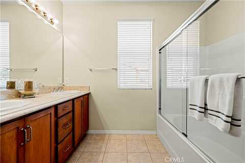 Herrera, VALENCIA, CA 91354