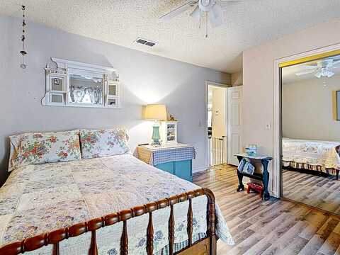 Capitol, IRVING, TX 75060