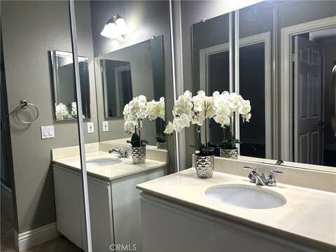 Sabre Hill Dr, San Diego, CA 92128