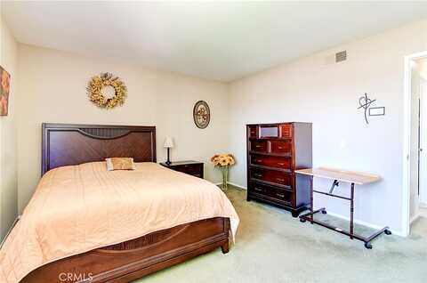 Lauderdale Court, Huntington Beach, CA 92646