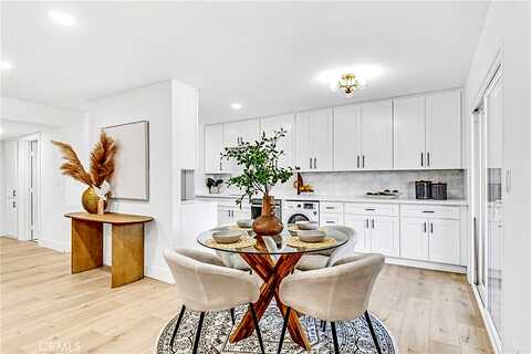 Vandenberg Lane, Tustin, CA 92780