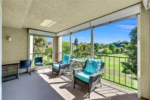 Paseo Del Lago W, Laguna Woods, CA 92637