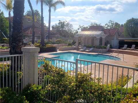 Via Prado, RANCHO SANTA MARGARITA, CA 92688