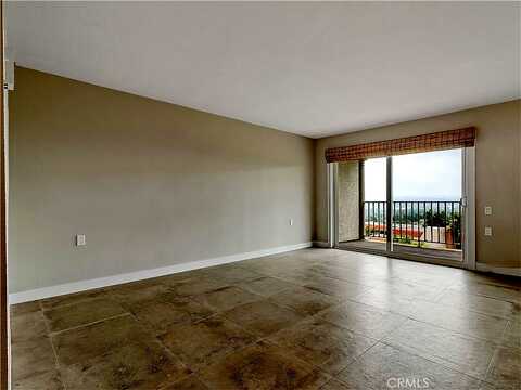 Calle Sonora Este, Laguna Woods, CA 92637