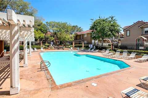 Via Pariente, RANCHO SANTA MARGARITA, CA 92688