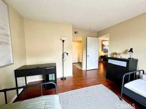 Orange Avenue, Lake Forest, CA 92630