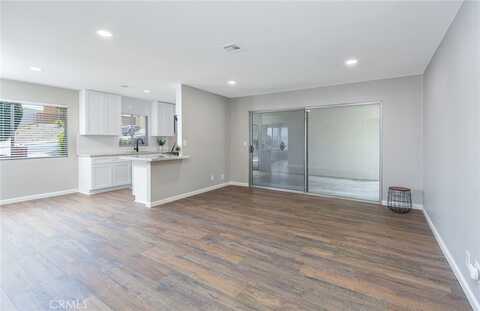 Kingsway, LAKE ELSINORE, CA 92530