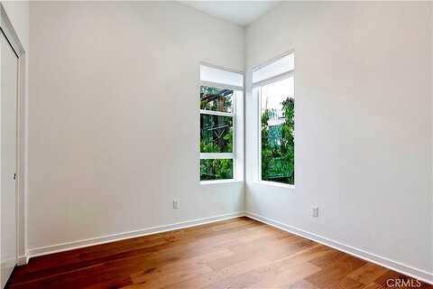 Craner, NORTH HOLLYWOOD, CA 91601