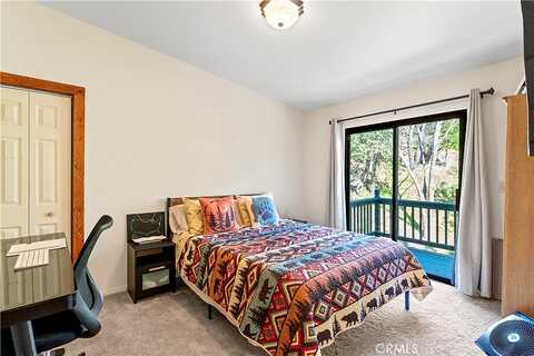 Pine, CEDAR GLEN, CA 92321
