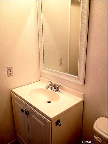 Yolanda Avenue, Tarzana, CA 91356