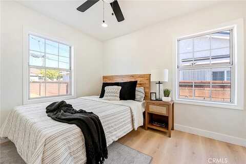 Townsend, SANTA ANA, CA 92703