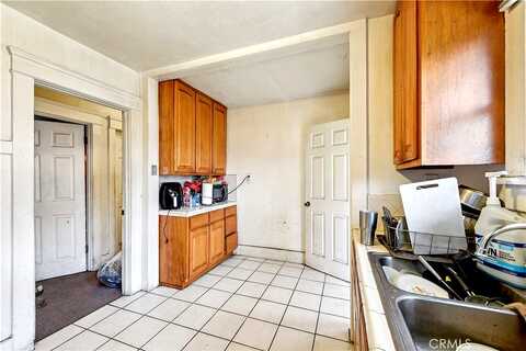 88Th, LOS ANGELES, CA 90003