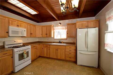 9Th, BIG BEAR CITY, CA 92314