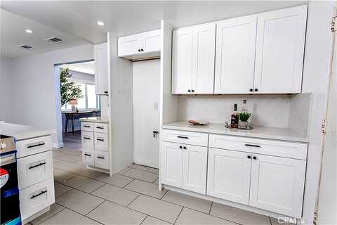 Fernrock, CARSON, CA 90746