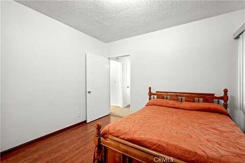 Wyandotte, VAN NUYS, CA 91406