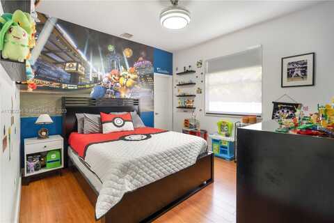 22Nd, PEMBROKE PINES, FL 33028