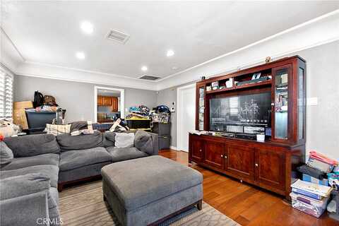 83Rd, LOS ANGELES, CA 90001