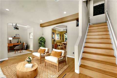 Vesper Avenue, Sherman Oaks, CA 91411