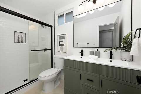 134Th, HAWTHORNE, CA 90250
