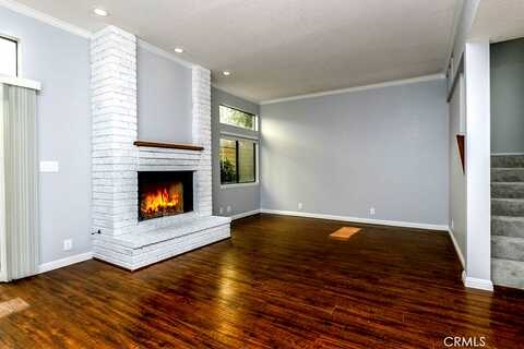 Molino Avenue, Signal Hill, CA 90755