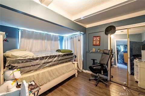 Burin, INGLEWOOD, CA 90304
