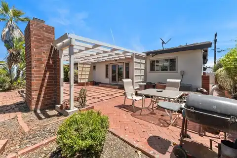 Oakshire, SAN DIEGO, CA 92102