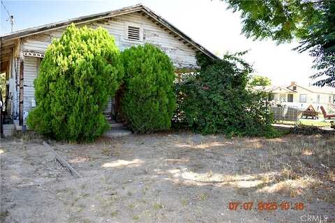 Merris, HIGHLAND, CA 92346