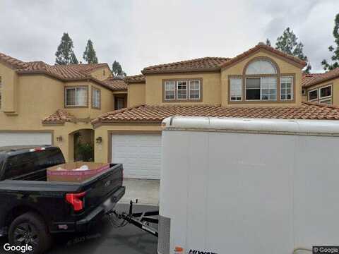 Via Athena, ALISO VIEJO, CA 92656