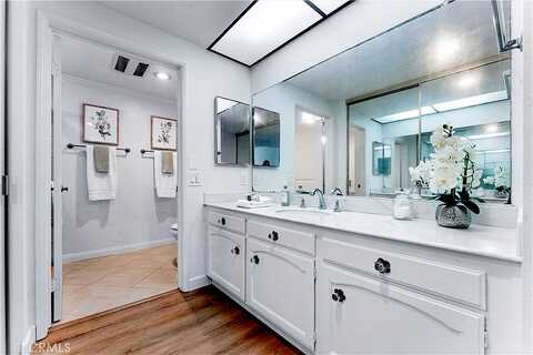 Paseo Del Lago East, Laguna Woods, CA 92637