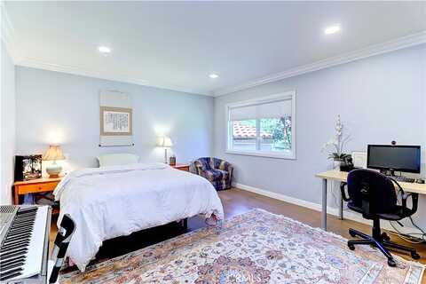 Calle Sonora Este, Laguna Woods, CA 92637