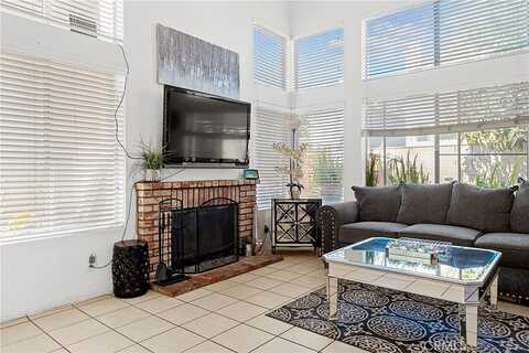 Miles, HUNTINGTON PARK, CA 90255