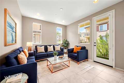 Ashley, WHITTIER, CA 90603