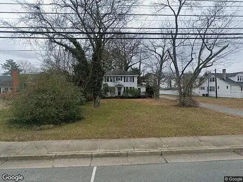 Main, WARSAW, VA 22572